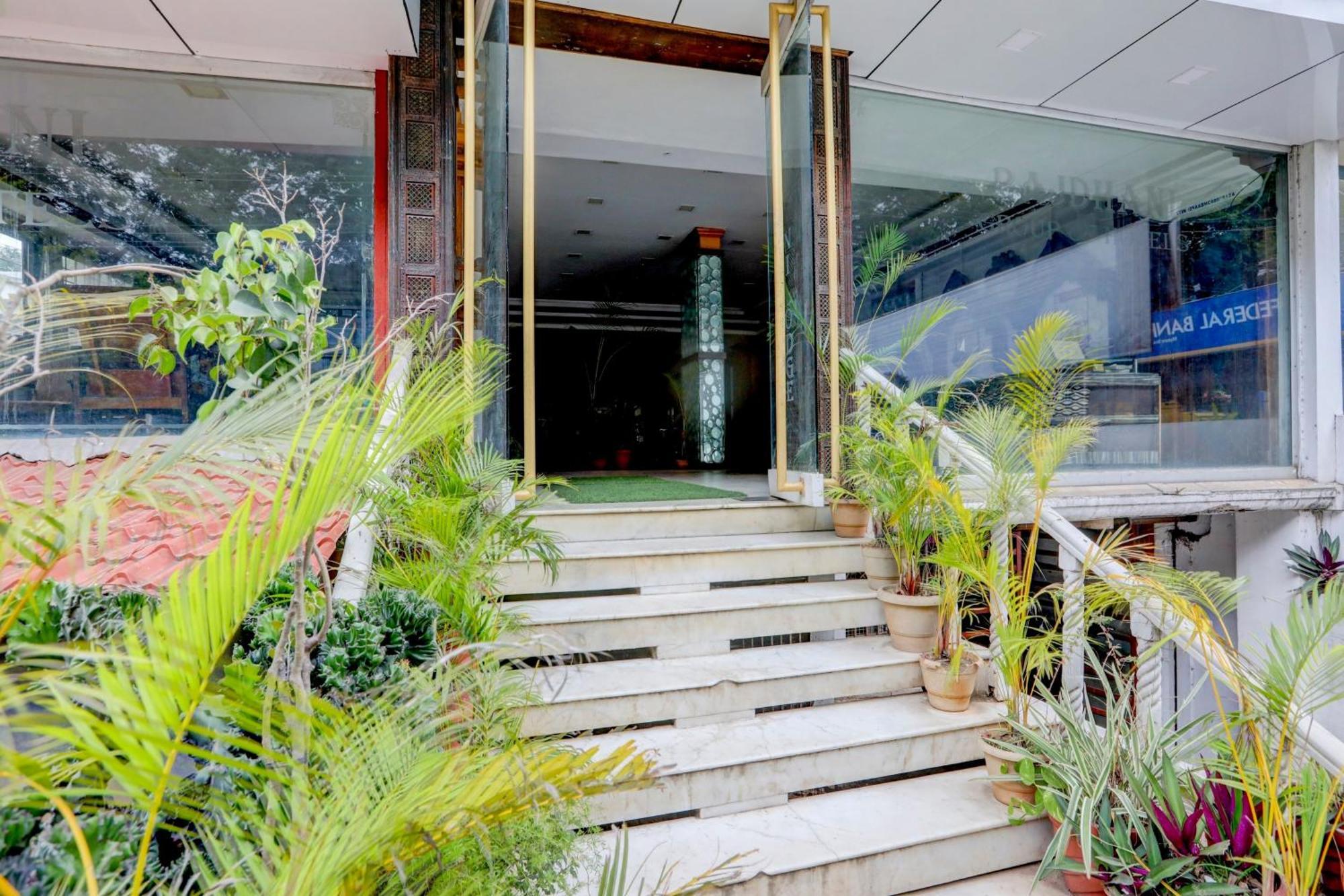 Hotel O Rajdhani Group Of Hotels Maiçor Exterior foto